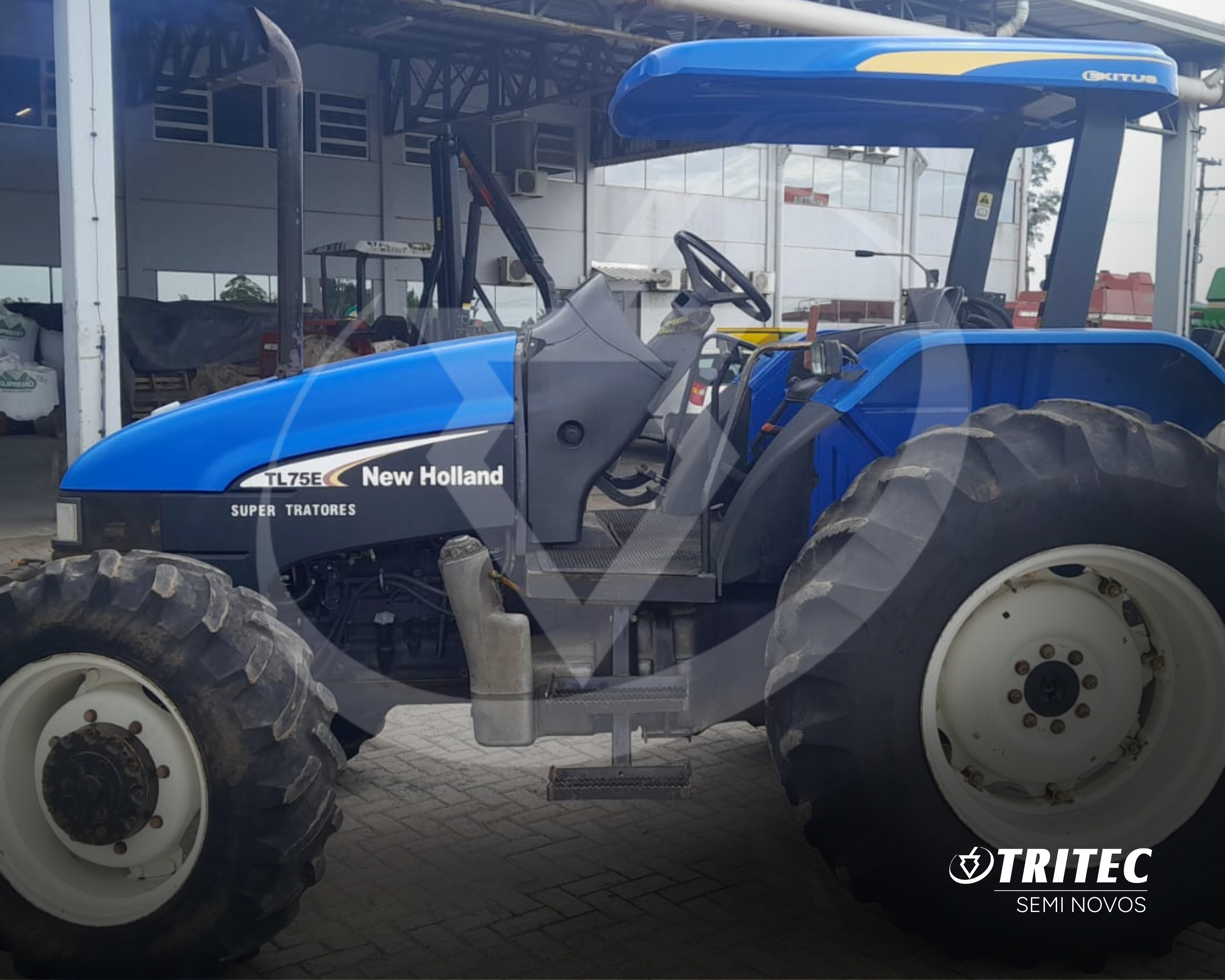 TRATOR AGRICOLA NEW HOLLAND TL75