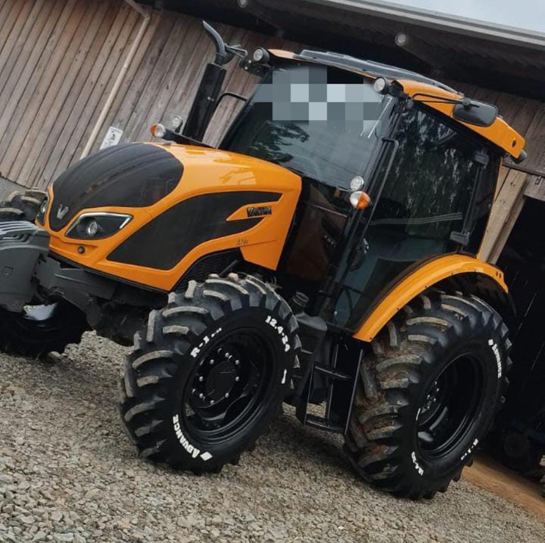 Trator Valtra A74s Cabinado 4x4  ano 2020