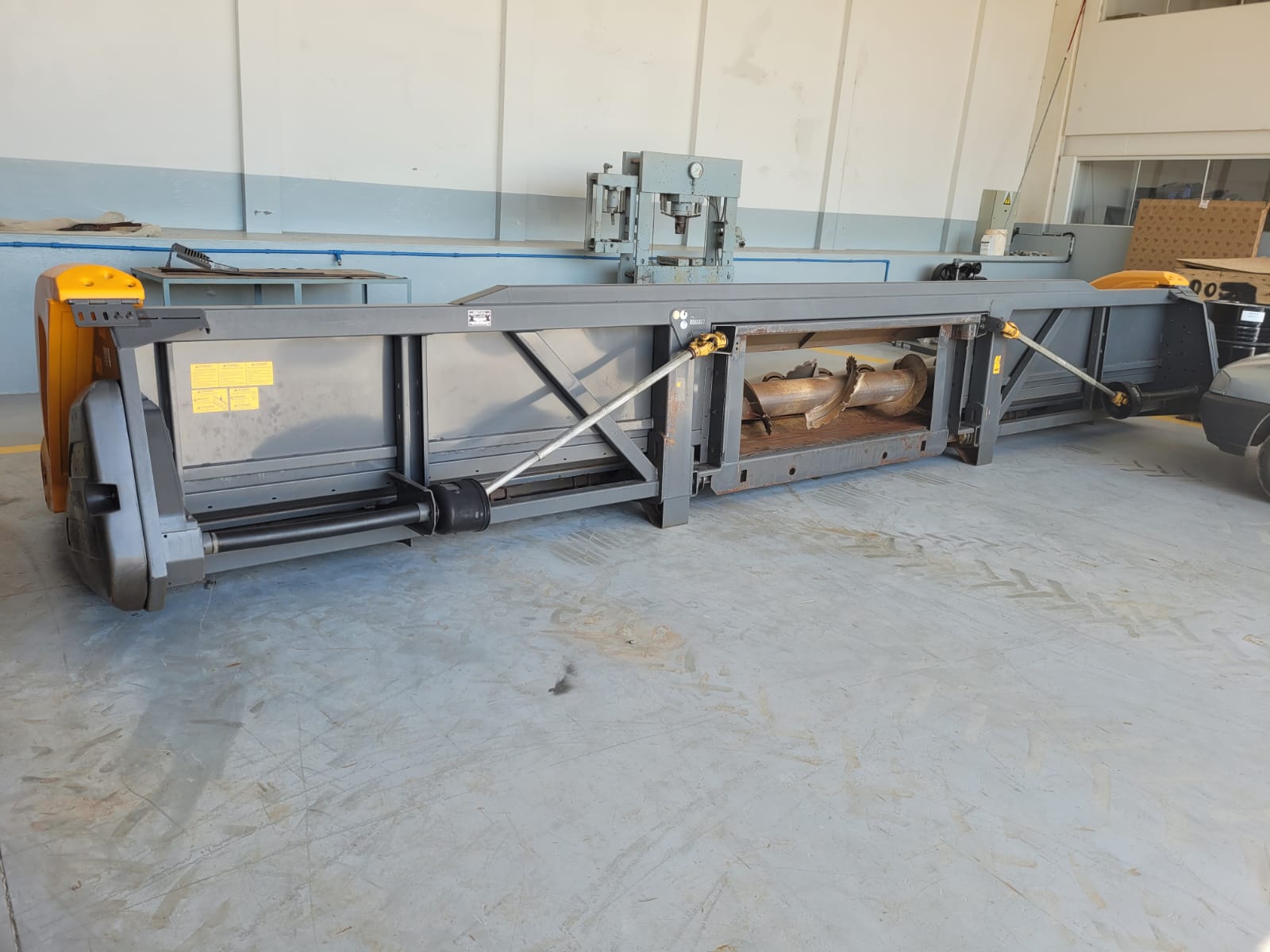 PLATAFORMA DE MILHO VALTRA PM516L - 15X50