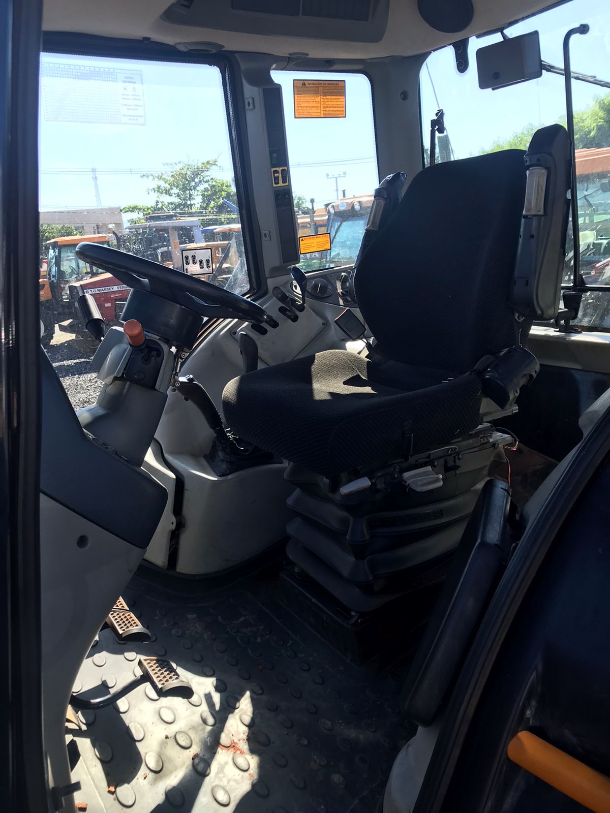 TRATOR VALTRA BH194 HITECH