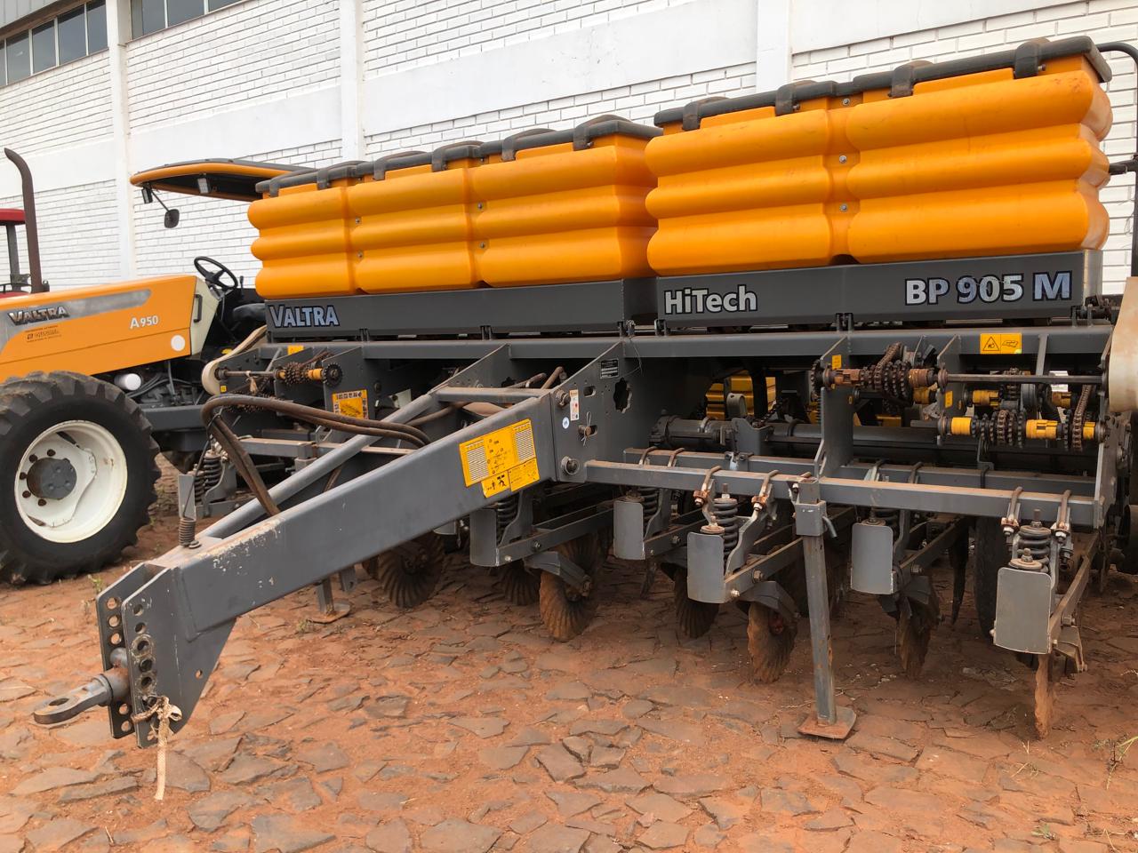 Plantadeira Valtra Hitech BP 905