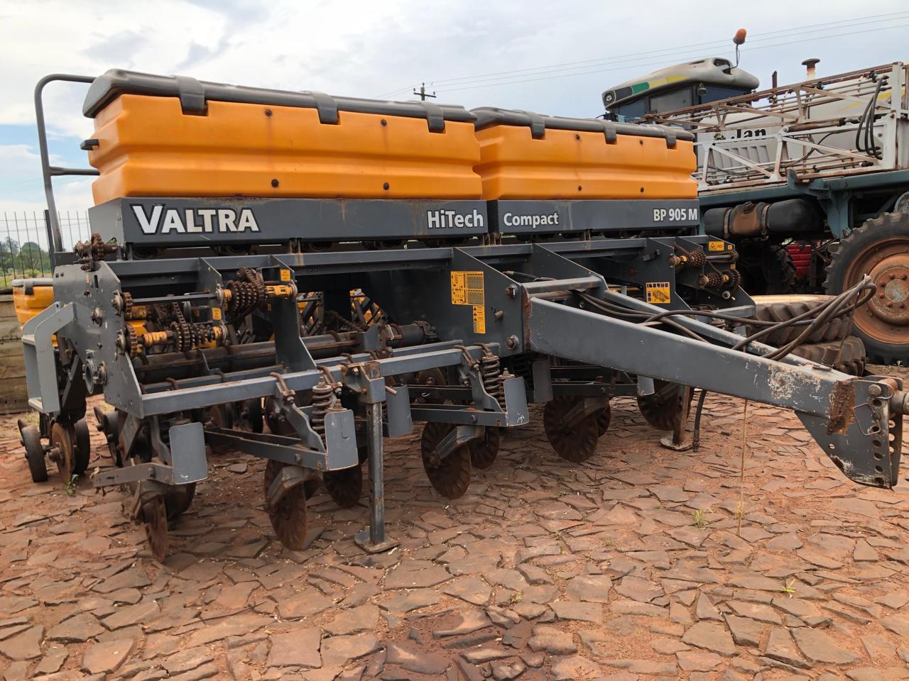 Plantadeira Valtra Hitech Compact BP 905