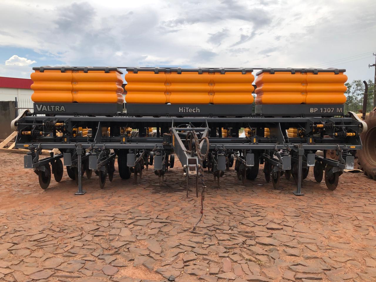 Plantadeira Valtra Hitech BP 1307