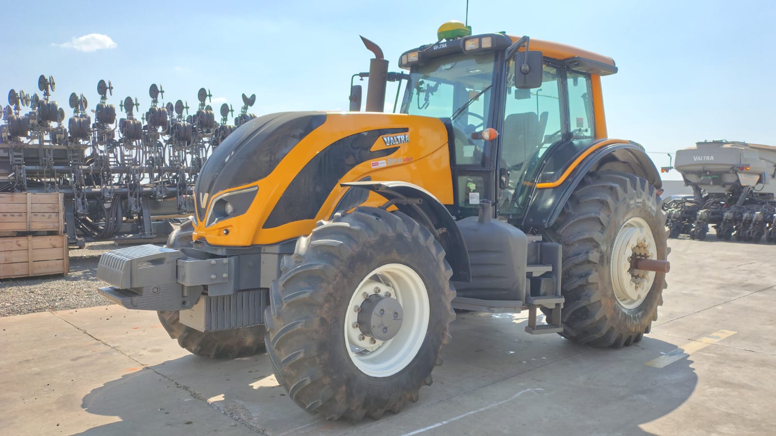Trator Valtra BH 194 HiTech – 2019 Piloto Automático John Deere • 1.300 horas • Único dono