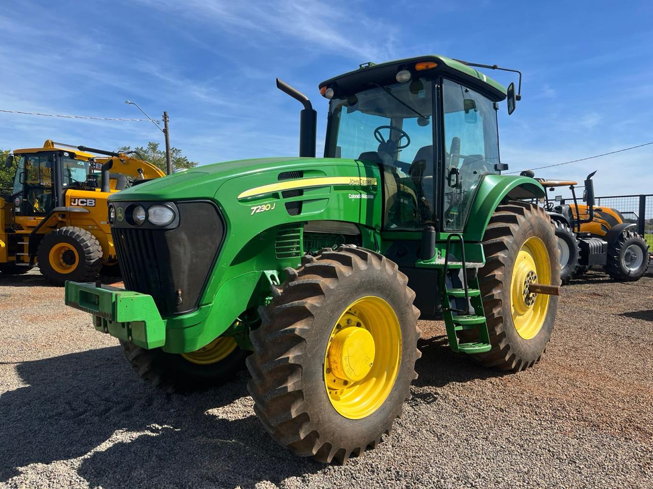 John Deere 7230J – 2018 - 3.890 horas • Excelente estado - Fipilado e Piloto