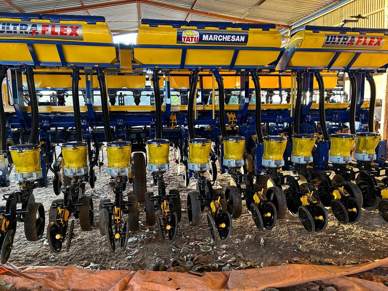 Plantadeira 12 Linhas UltraFlex