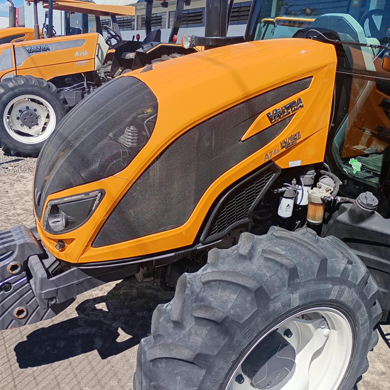 Trator Valtra A74s cabinado 2019