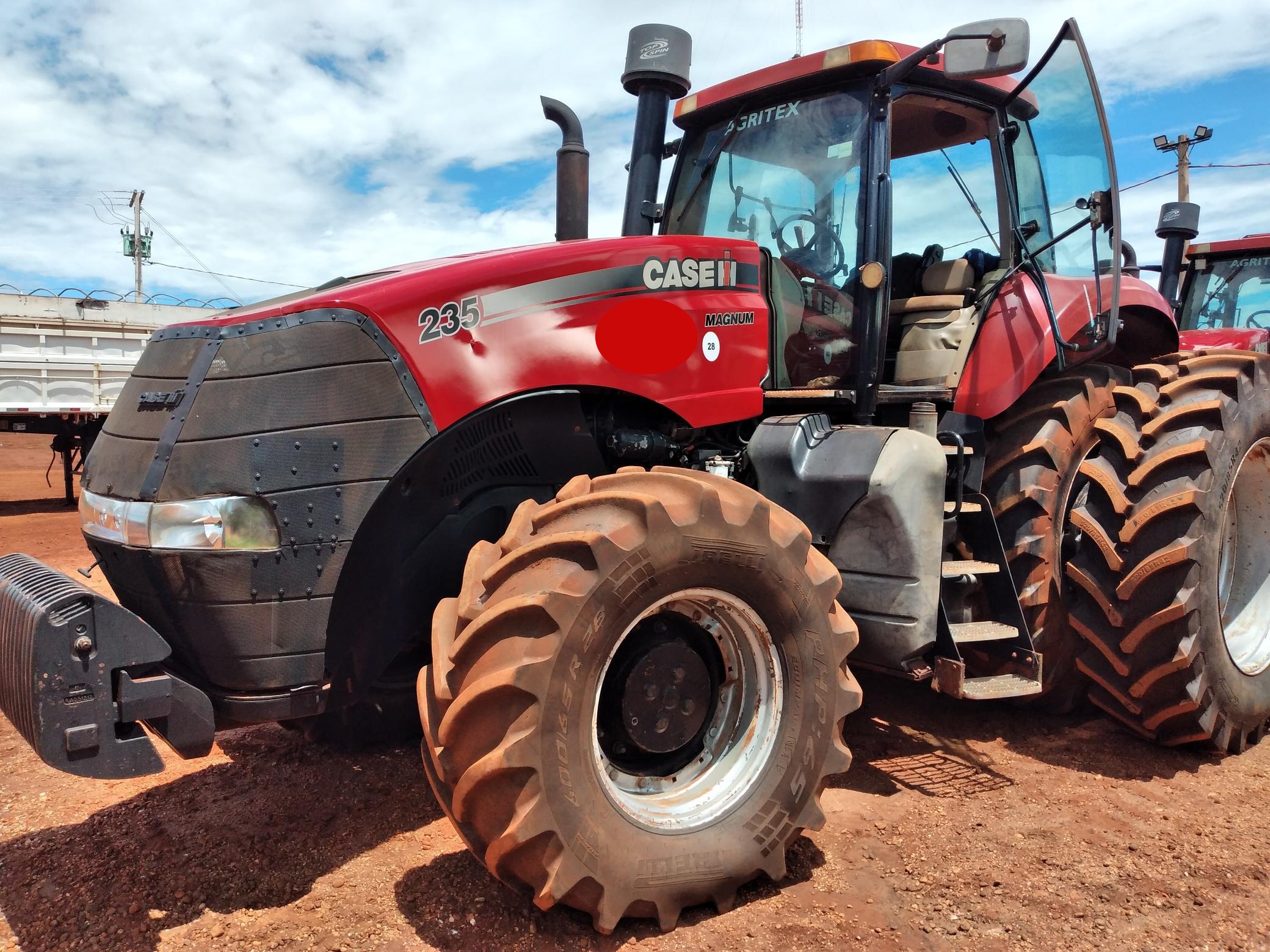 TRATOR MAGNUM 2350 - CASE