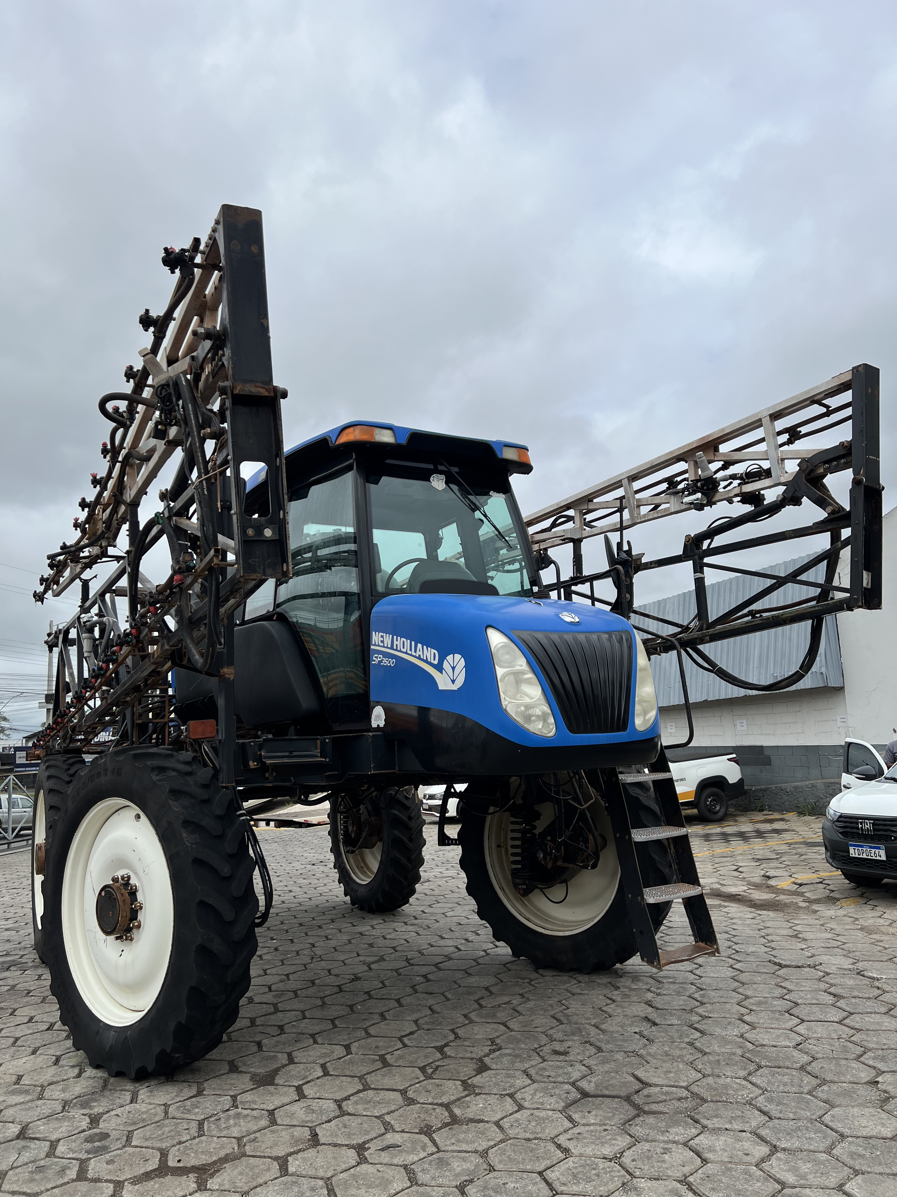 Pulverizador NEW HOLLAND
