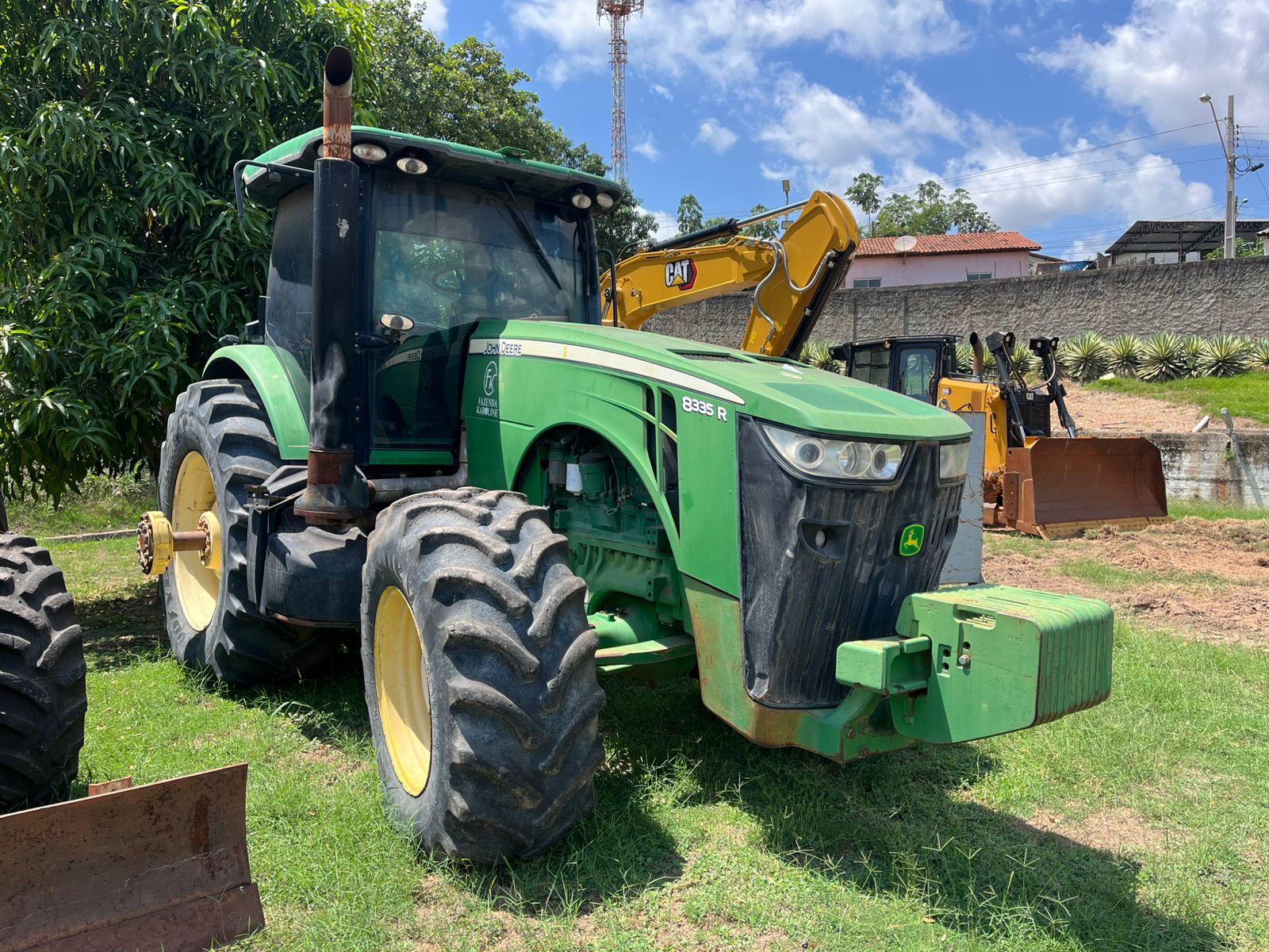 TRATOR DE RODAS John Deere 2018