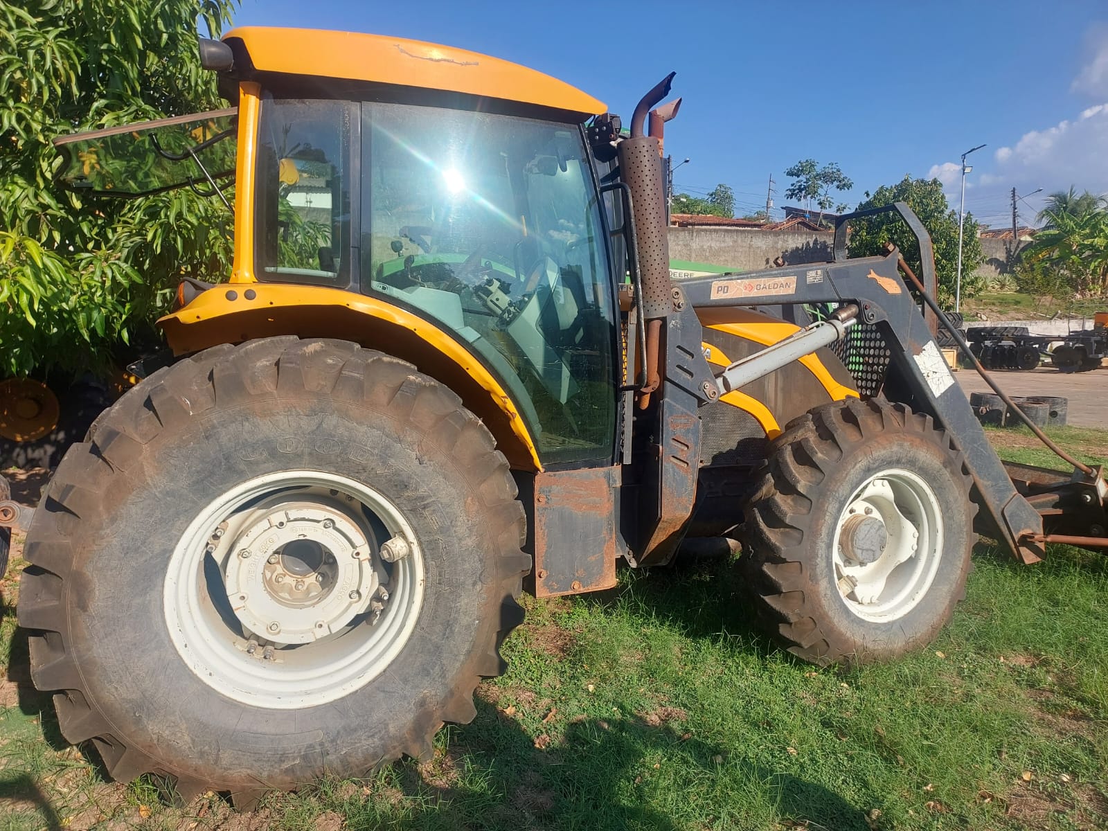 TRATOR DE RODAS VALTRA 2020
