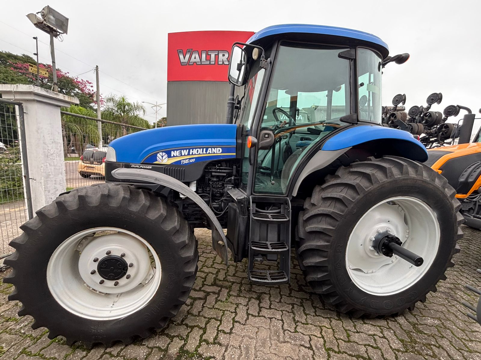 Trator New Holland