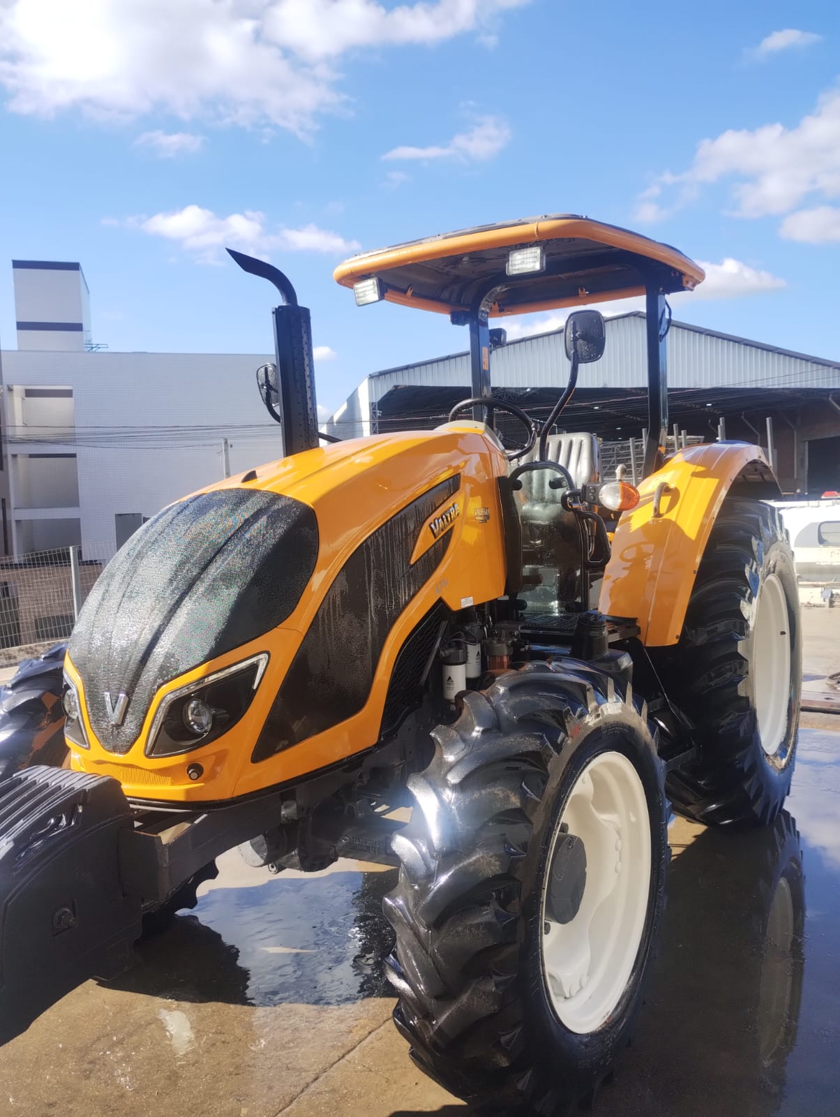 TRATOR VALTRA A74S PLATAFORMADO USADO ANO 2019