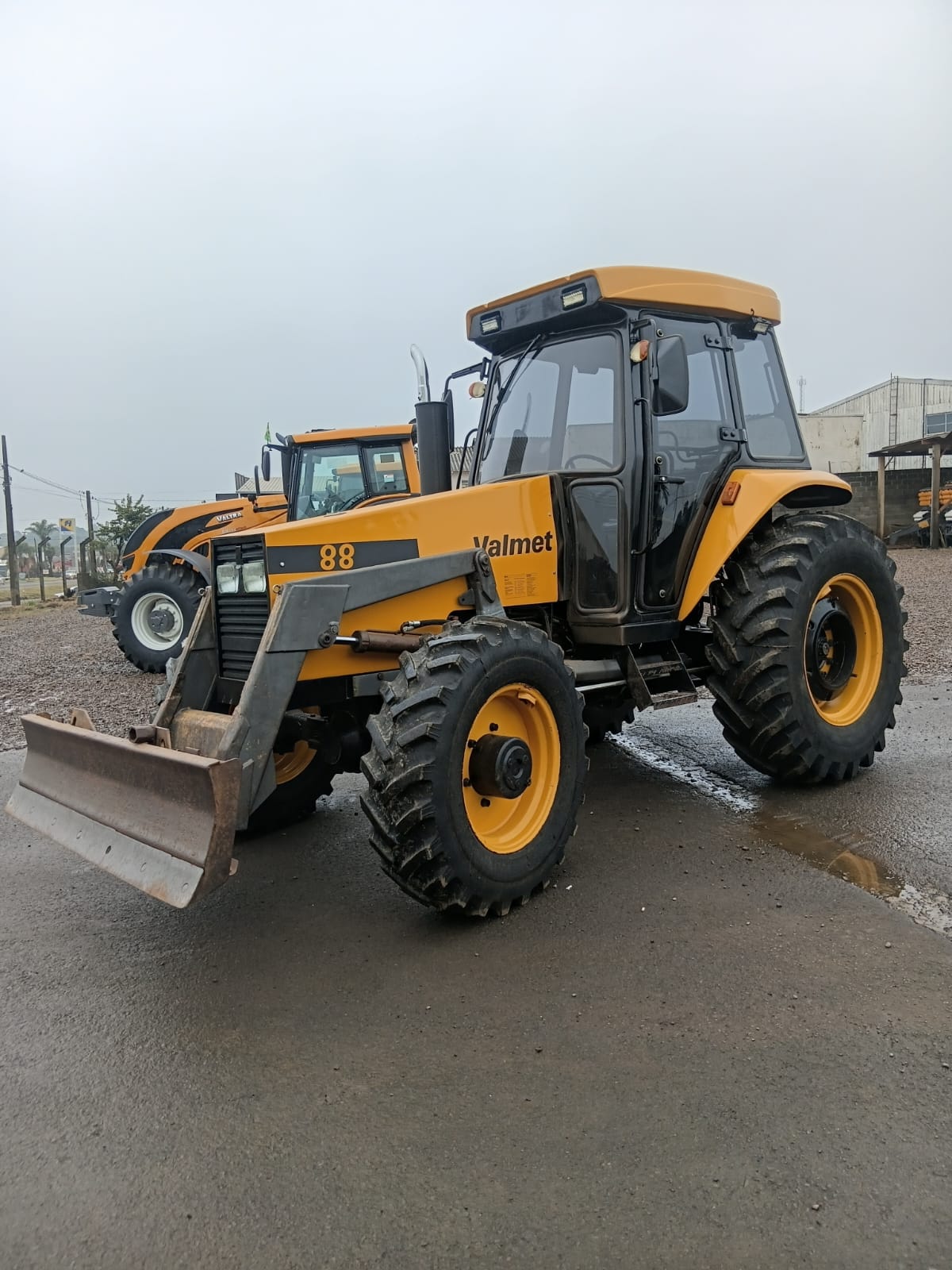 VALMET 88 CABINADO