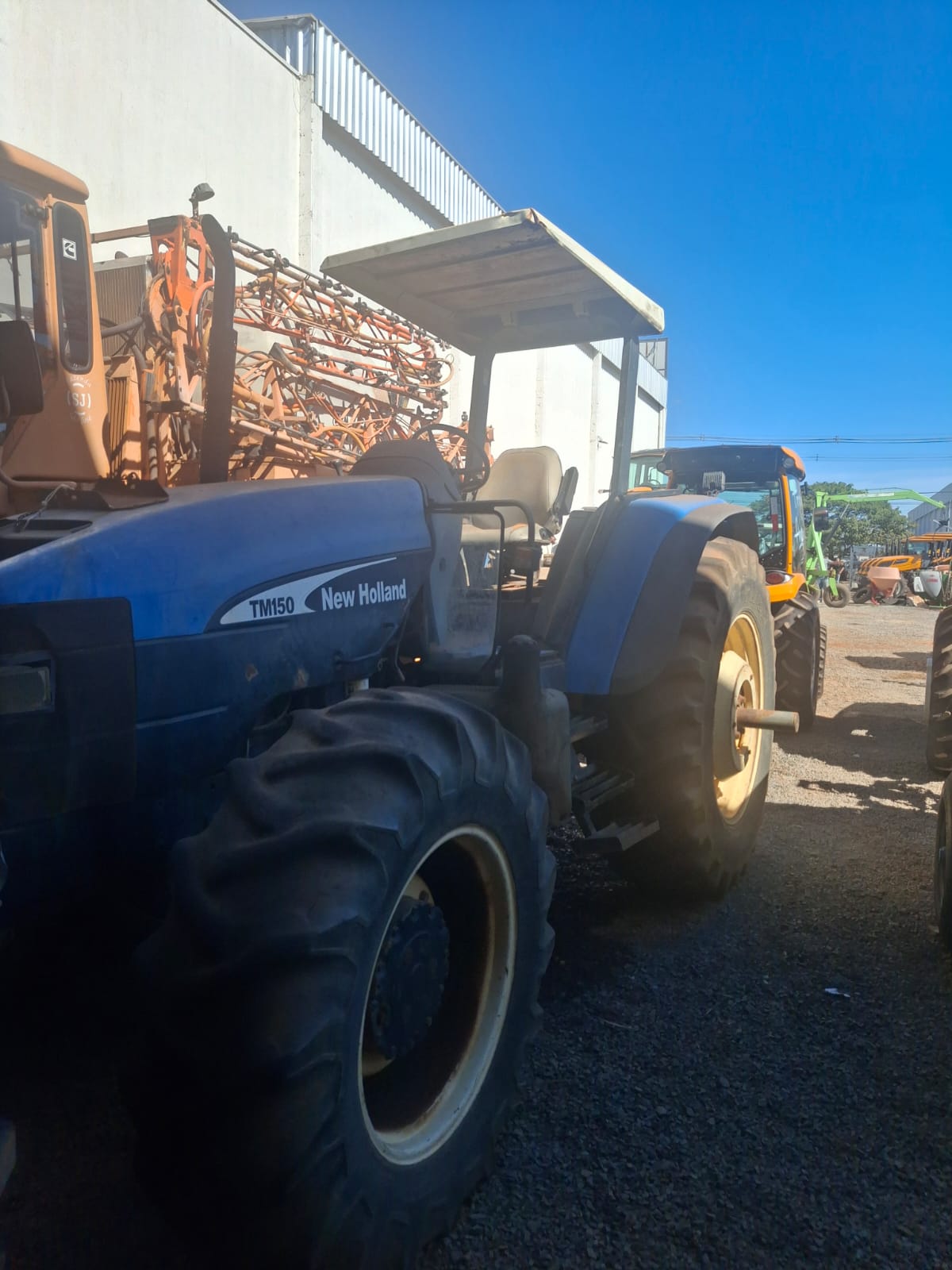 TRATOR NEW HOLLAND TM 150 ANO 2005