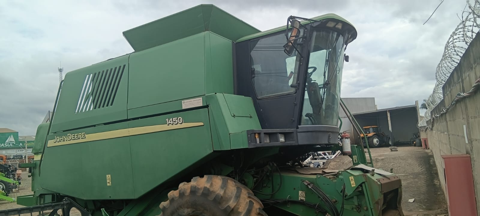 Colheitadeira John Deere 1450
