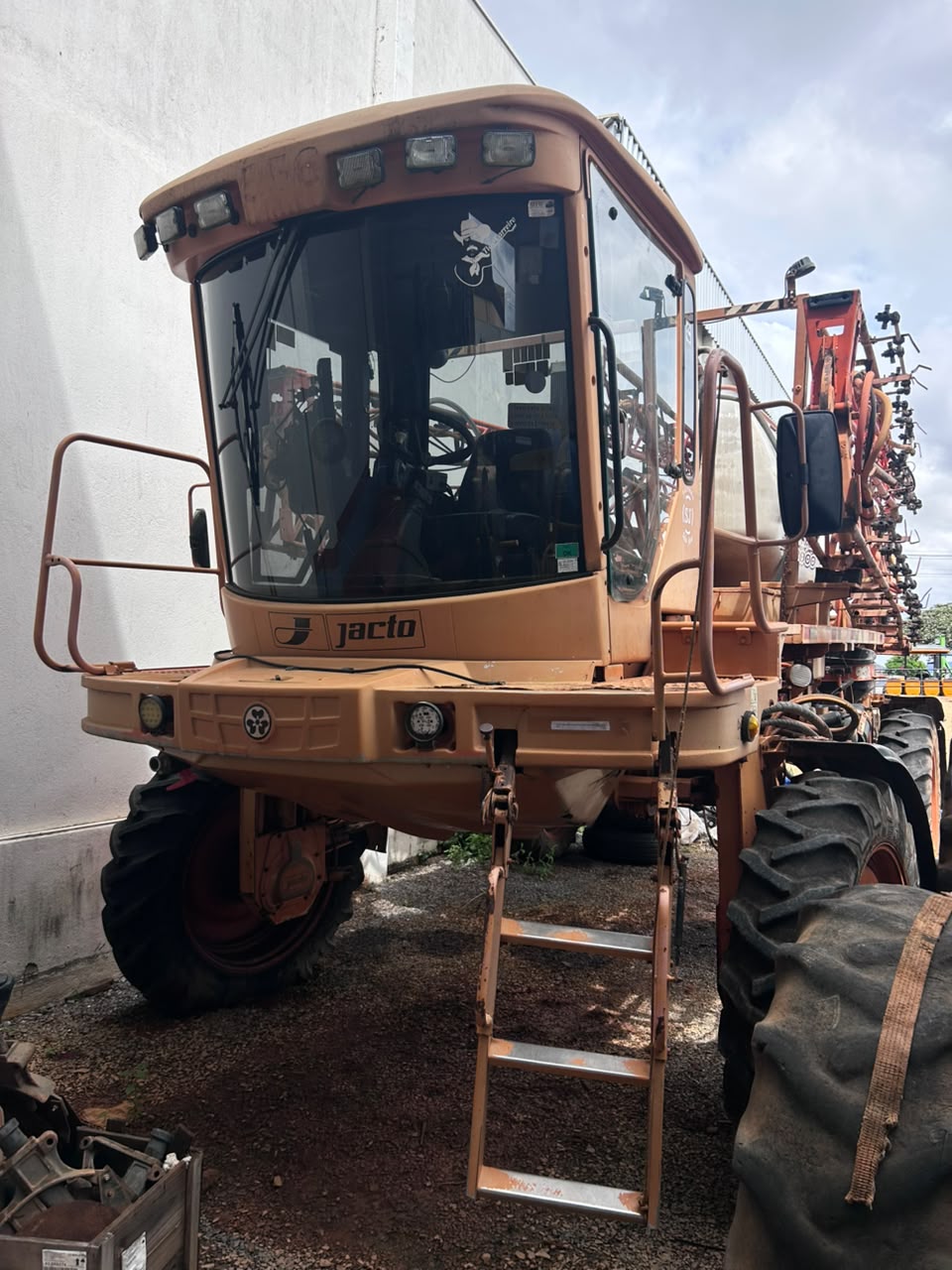Pulverizador Autopropelido Jacto Uniport 3000