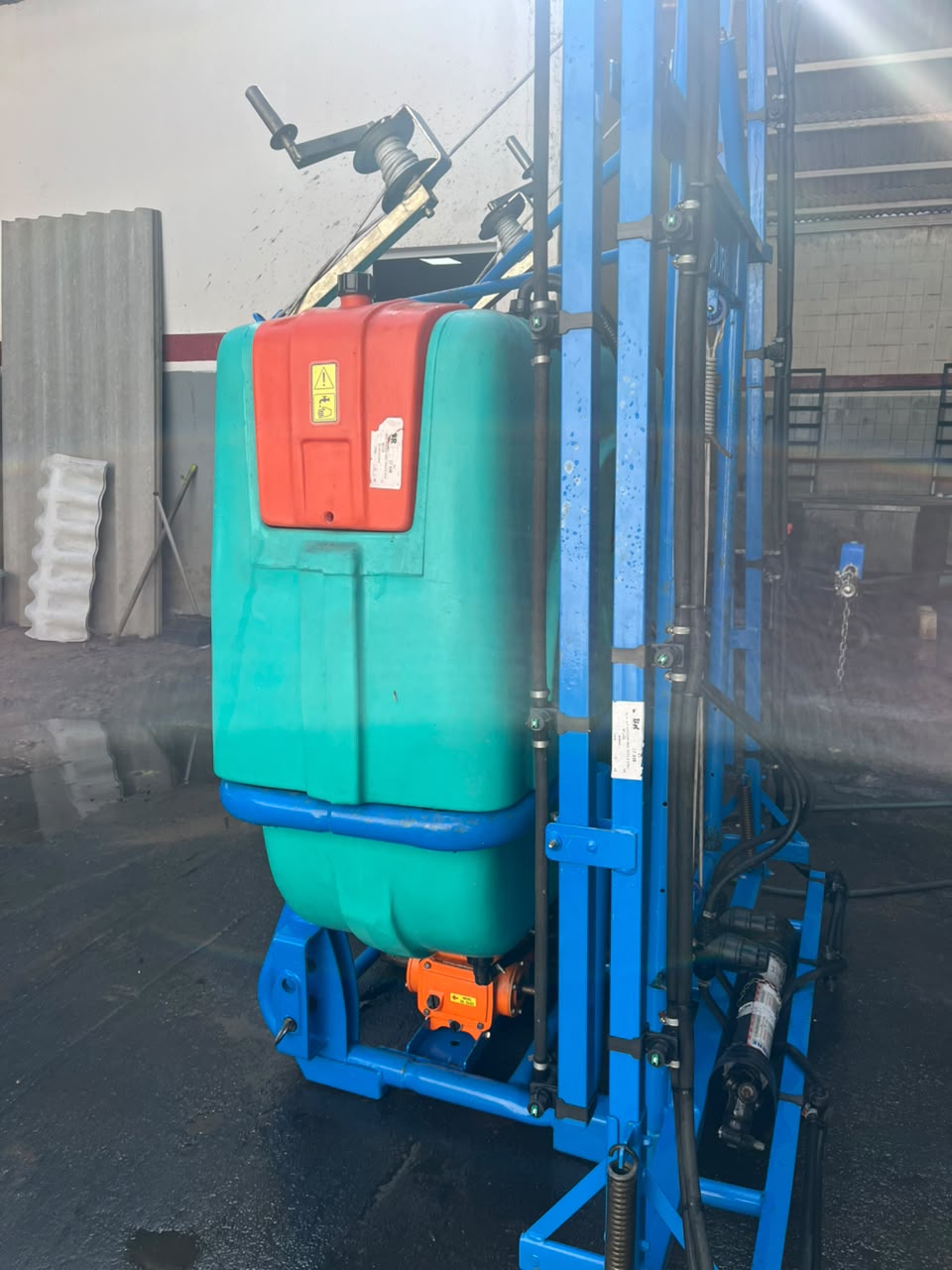 Pulverizador Agrícola Rubemaq 600L com Catraca